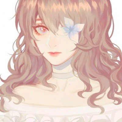 因儿女未探望 老人高空扔下5箱红酒